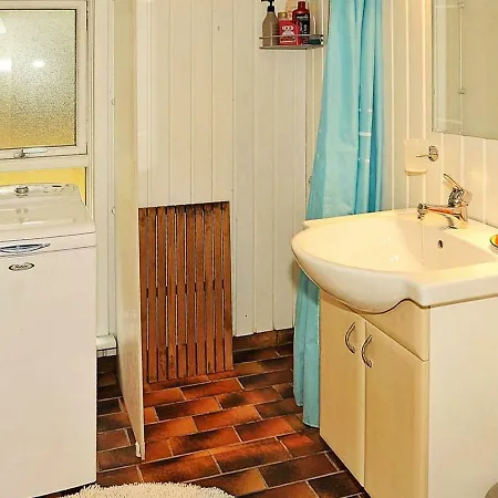 Three-bedroom Holiday In 29 בית נופש Oksbøl