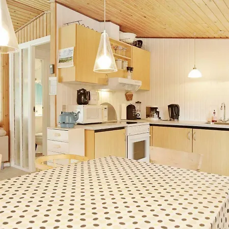 Three-bedroom Holiday In 29 בית נופש Oksbøl